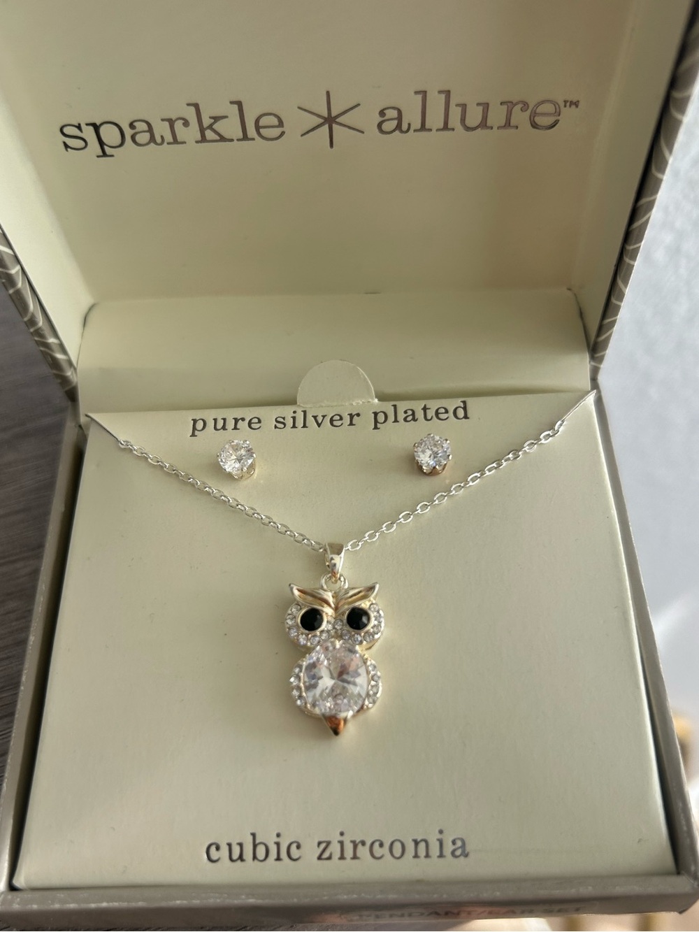 Silver-Plated Cubic Zirconia Owl Necklace and Stud Earrings Set - Clear